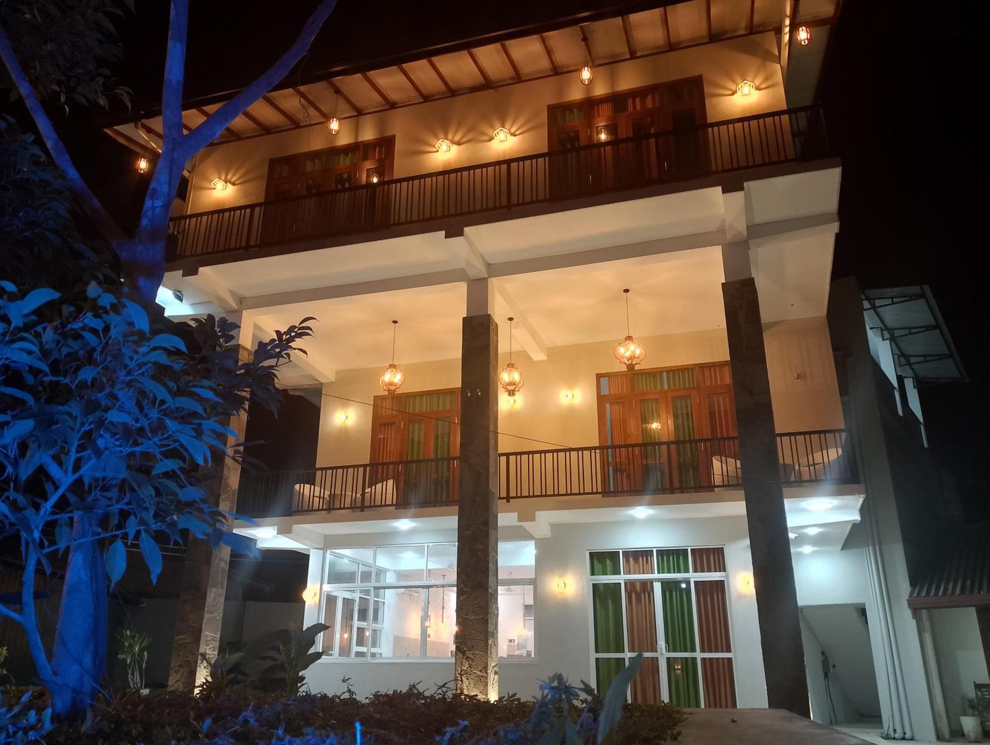 Hotel Malindu Yala Gate à Tissamaharama Extérieur photo